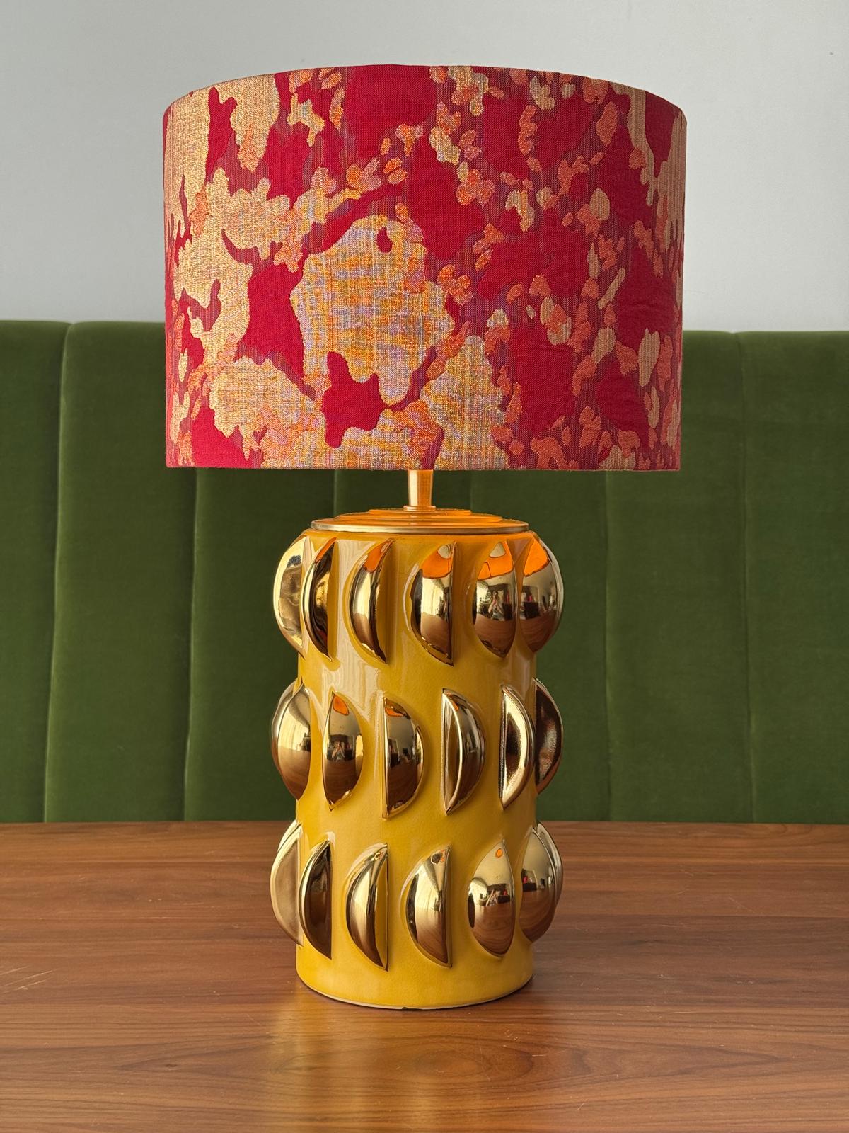 Yellow gold Lamp