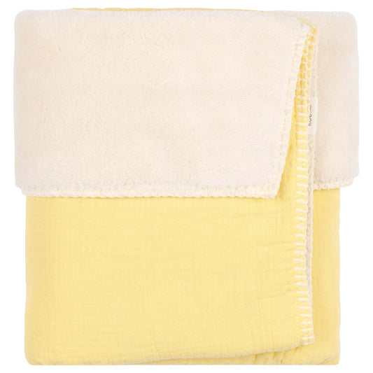 Geel gepersonaliseerd wiegdekentje - Koeka 75x100 cm